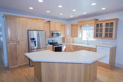 405 N Willow Ln, Providence, UT 84332 - Photo 3