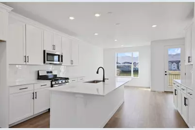 12682 S Lincoln Peak Ln #113, Herriman, UT 84096 - Photo 3