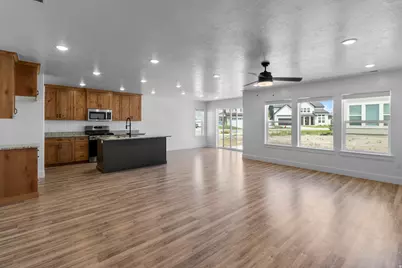 264 W 2900 S #713, Nibley, UT 84321 - Photo 5