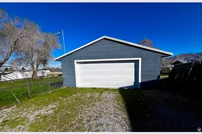 477 E 400 N, Tooele, UT 84074 - Photo 3