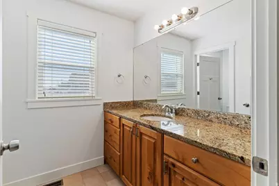 928 W Willow Brook Ln, Pleasant View, UT 84414 - Photo 13