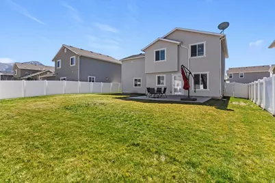 928 W Willow Brook Ln, Pleasant View, UT 84414 - Photo 19