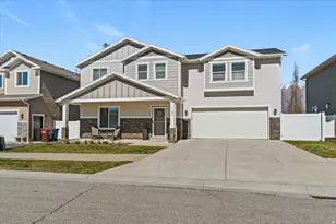 928 W Willow Brook Ln, Pleasant View, UT 84414 - Photo 1