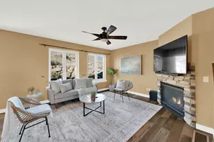2551 E Patriot Dr, Eagle Mountain, UT 84005 - Photo 9