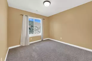 2551 E Patriot Dr, Eagle Mountain, UT 84005 - Photo 23