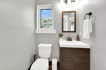 2551 E Patriot Dr, Eagle Mountain, UT 84005 - Photo 15