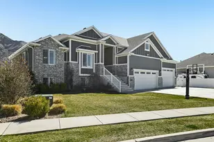 1382 N 150 E, Harrisville, UT 84404 - Photo 3