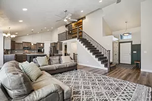 1382 N 150 E, Harrisville, UT 84404 - Photo 9