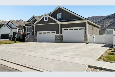 1382 N 150 E, Harrisville, UT 84404 - Photo 5