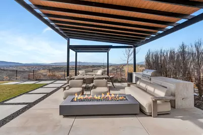 3918 S Mapleton Estates Dr, Mapleton, UT 84664 - Photo 9