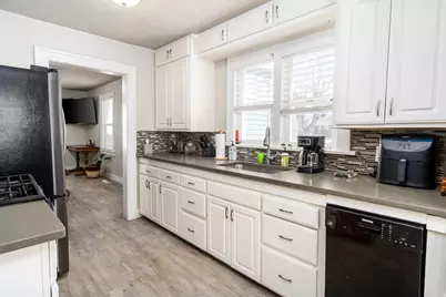 387 N 200 W, Tooele, UT 84074 - Photo 9