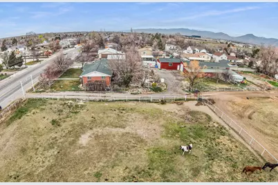 8701 S Temple Dr, West Jordan, UT 84088 - Photo 47