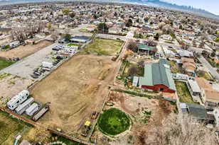 8701 S Temple Dr, West Jordan, UT 84088 - Photo 41