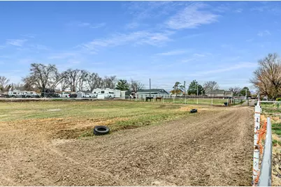 8701 S Temple Dr, West Jordan, UT 84088 - Photo 39