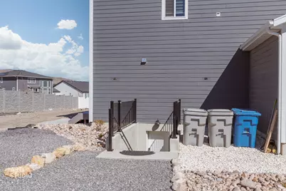 2477 N Paintbrush Dr W, Saratoga Springs, UT 84045 - Photo 29