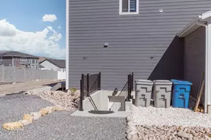 2477 N Paintbrush Dr W, Saratoga Springs, UT 84045 - Photo 29