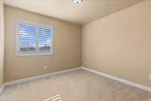 3811 N Prairie Grass Dr, Lehi, UT 84048 - Photo 9