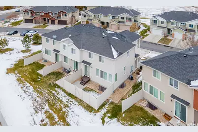 3811 N Prairie Grass Dr, Lehi, UT 84048 - Photo 17