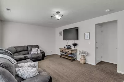 5281 S Level Dr, Taylorsville, UT 84129 - Photo 13