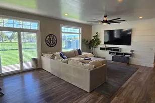 256 W 225 S, Providence, UT 84332 - Photo 13