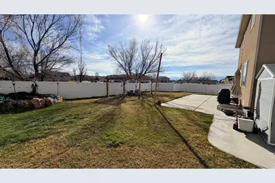109 W Nautical Dr, Stansbury Park, UT 84074 - Photo 29