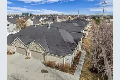 10819 S Wynview Ln W, South Jordan, UT 84095 - Photo 11