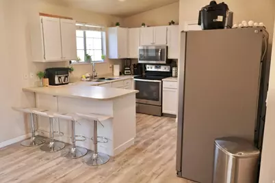 1556 W Crystal Dr S, West Jordan, UT 84084 - Photo 9