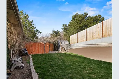 2718 E Commonwealth Ave, Salt Lake City, UT 84109 - Photo 43
