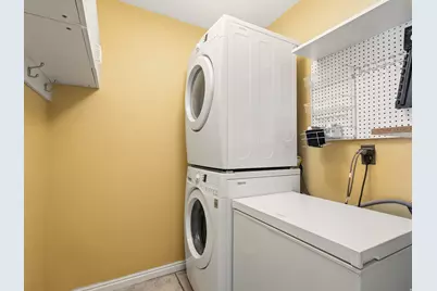 2718 E Commonwealth Ave, Salt Lake City, UT 84109 - Photo 17
