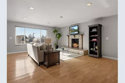 2718 E Commonwealth Ave, Salt Lake City, UT 84109 - Photo 3