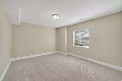 11031 S Fennell Way, South Jordan, UT 84009 - Photo 17