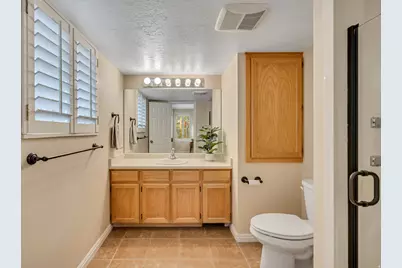 5196 W Hampton Ct, Highland, UT 84003 - Photo 15