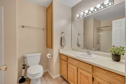 5196 W Hampton Ct, Highland, UT 84003 - Photo 19