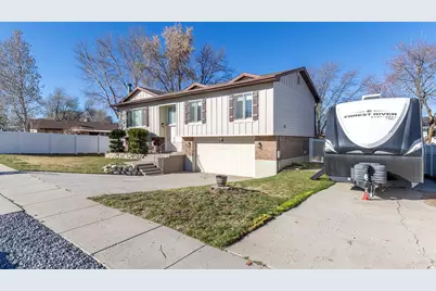 8360 S El Manicero Way E, Sandy, UT 84093 - Photo 3