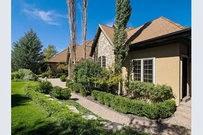 89 Lone Hollow Dr #1026, Sandy, UT 84092 - Photo 9