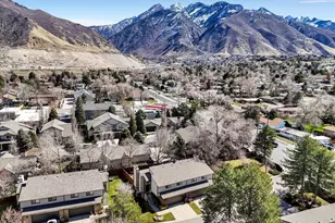 6971 S Twin Aspen Cv, Cottonwood Heights, UT 84121 - Photo 3