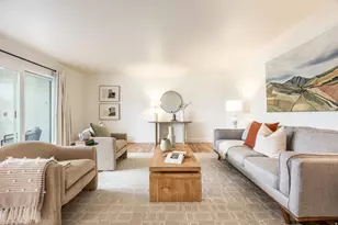 2286 E Carriage Ln, Holladay, UT 84117 - Photo 3