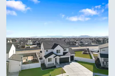 518 E Stonebriar Dr, Eagle Mountain, UT 84005 - Photo 5