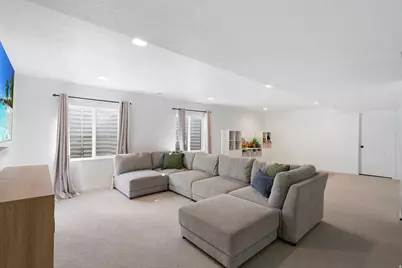 518 E Stonebriar Dr, Eagle Mountain, UT 84005 - Photo 37