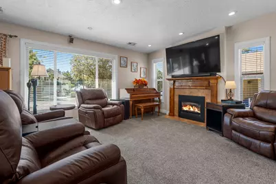 2125 E Logan Ave, Salt Lake City, UT 84108 - Photo 5