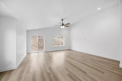 129 S 940 E, Santaquin, UT 84655 - Photo 11