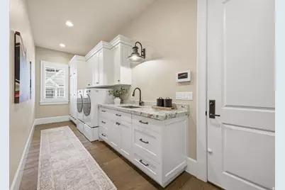 8142 S Newbury Grove Ln, Cottonwood Heights, UT 84093 - Photo 15