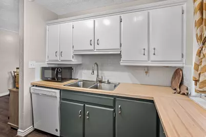 249 W Garden Park, Orem, UT 84057 - Photo 5