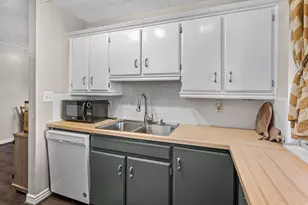 249 W Garden Park, Orem, UT 84057 - Photo 5