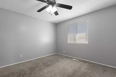 5279 S Shalee St, Kearns, UT 84118 - Photo 11