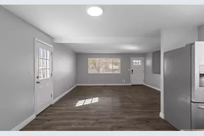 5279 S Shalee St, Kearns, UT 84118 - Photo 9