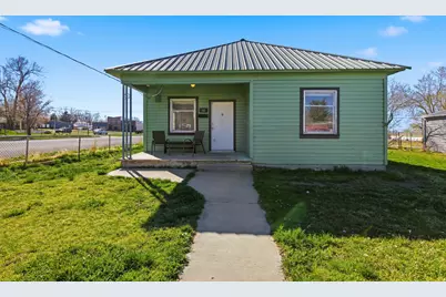 103 N 4th St, Tooele, UT 84074 - Photo 1