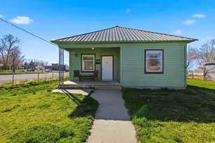 103 N 4th St, Tooele, UT 84074 - Photo 1