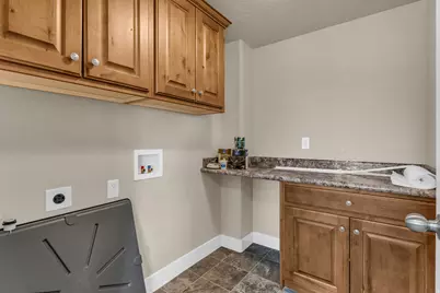 927 N Independence Ave, Provo, UT 84604 - Photo 11