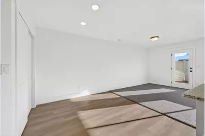 213 E Tamarak Cir, Lehi, UT 84043 - Photo 9